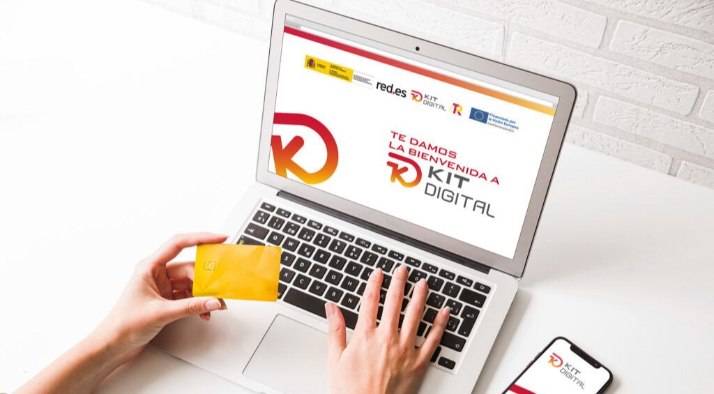 Odoo • Image and Text